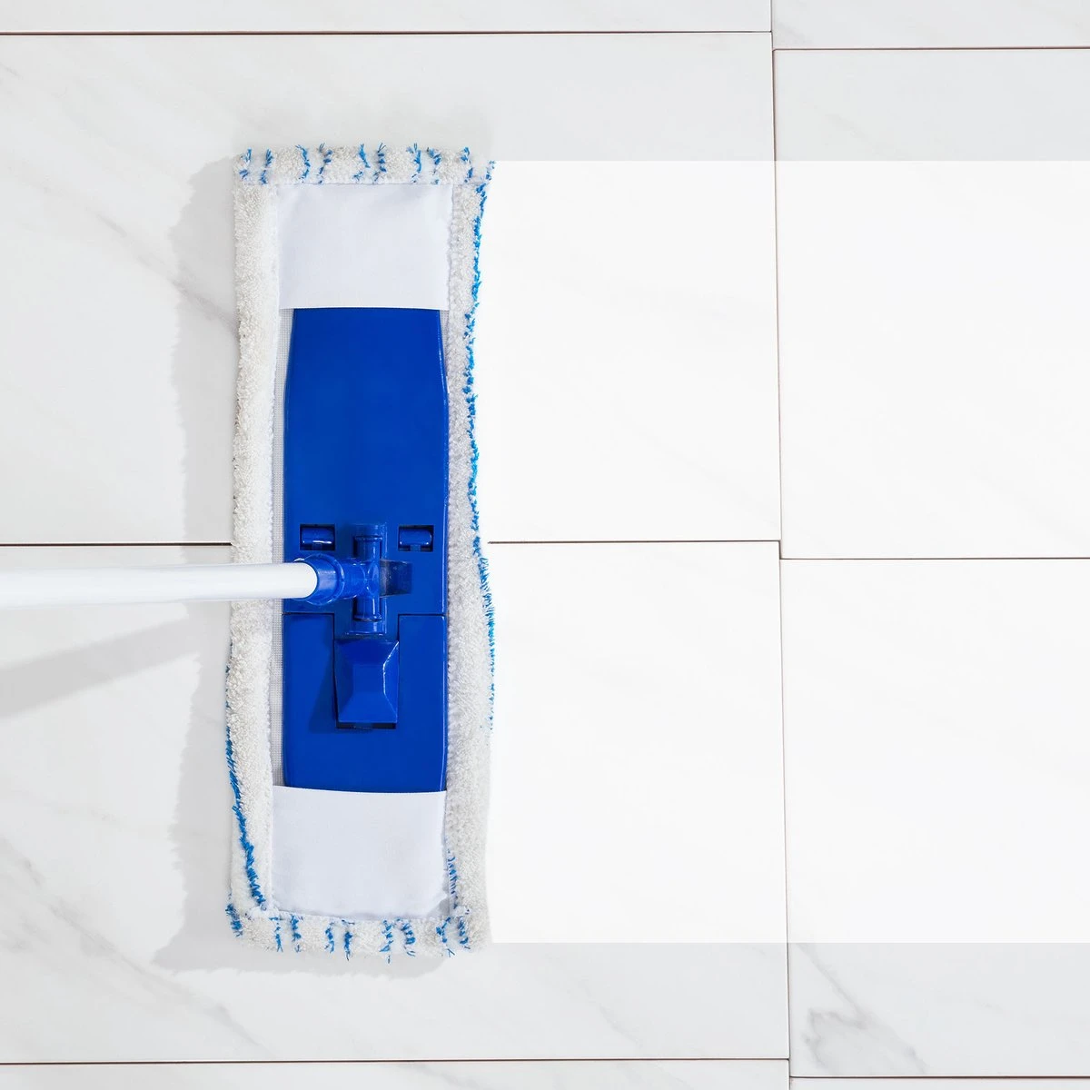 Dettol - Power & Fresh - Allesreiniger - Katoenfris - 3 X 4 Liter 4 Dettol - Power & Fresh - Allesreiniger - Katoenfris - 3 X 4 Liter - Afbeelding 4