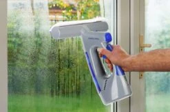 Swiss Pro+ Ruitenreiniger 3 In 1 WV 2 Blue Edition Window Vac - Ca. 120 M² - Waterzuiger - Incl. Smalle Zuigmond - Oplaadbaar - Raamwisser - Streeploos - Clicksystem - 2 Microvezeldoekjes - Met Sprayfunctie - Low Noise - Hepafilter 12 Swiss Pro+ Ruitenreiniger 3 In 1 WV 2 Blue Edition Window Vac - Ca. 120 M² - Waterzuiger - Incl. Smalle Zuigmond - Oplaadbaar - Raamwisser - Streeploos - Clicksystem - 2 Microvezeldoekjes - Met Sprayfunctie - Low Noise - Hepafilter -HG Schoonmaak Verkoop 1200x799 1